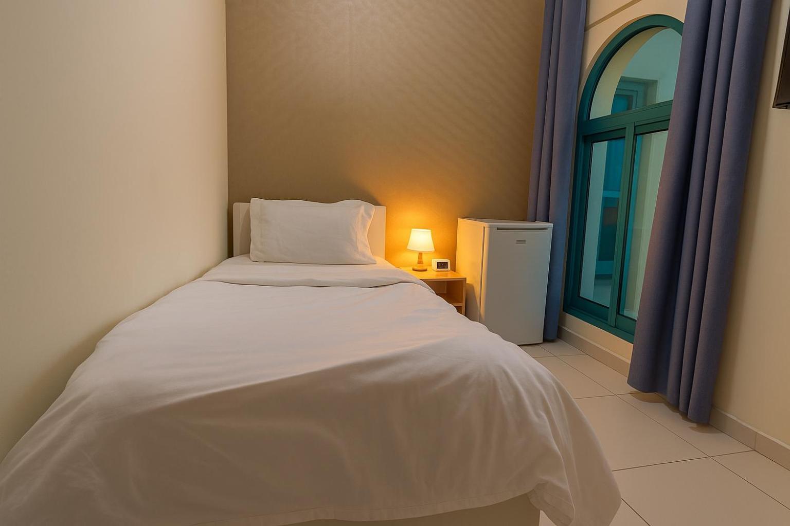 Nice Single Rooms For "Girls" Only In Dubai, Marina Eksteriør bilde