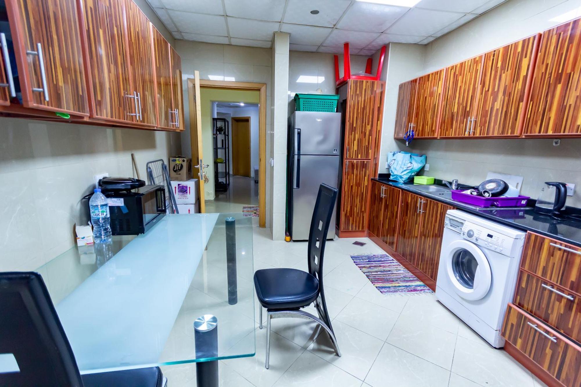 Nice Single Rooms For "Girls" Only In Dubai, Marina Eksteriør bilde