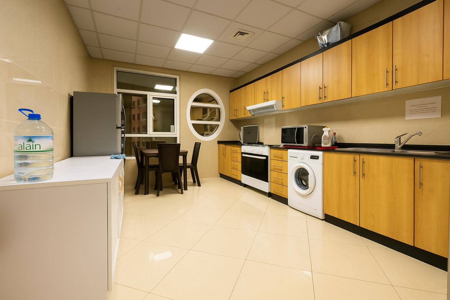 Nice Single Rooms For "Girls" Only In Dubai, Marina Eksteriør bilde