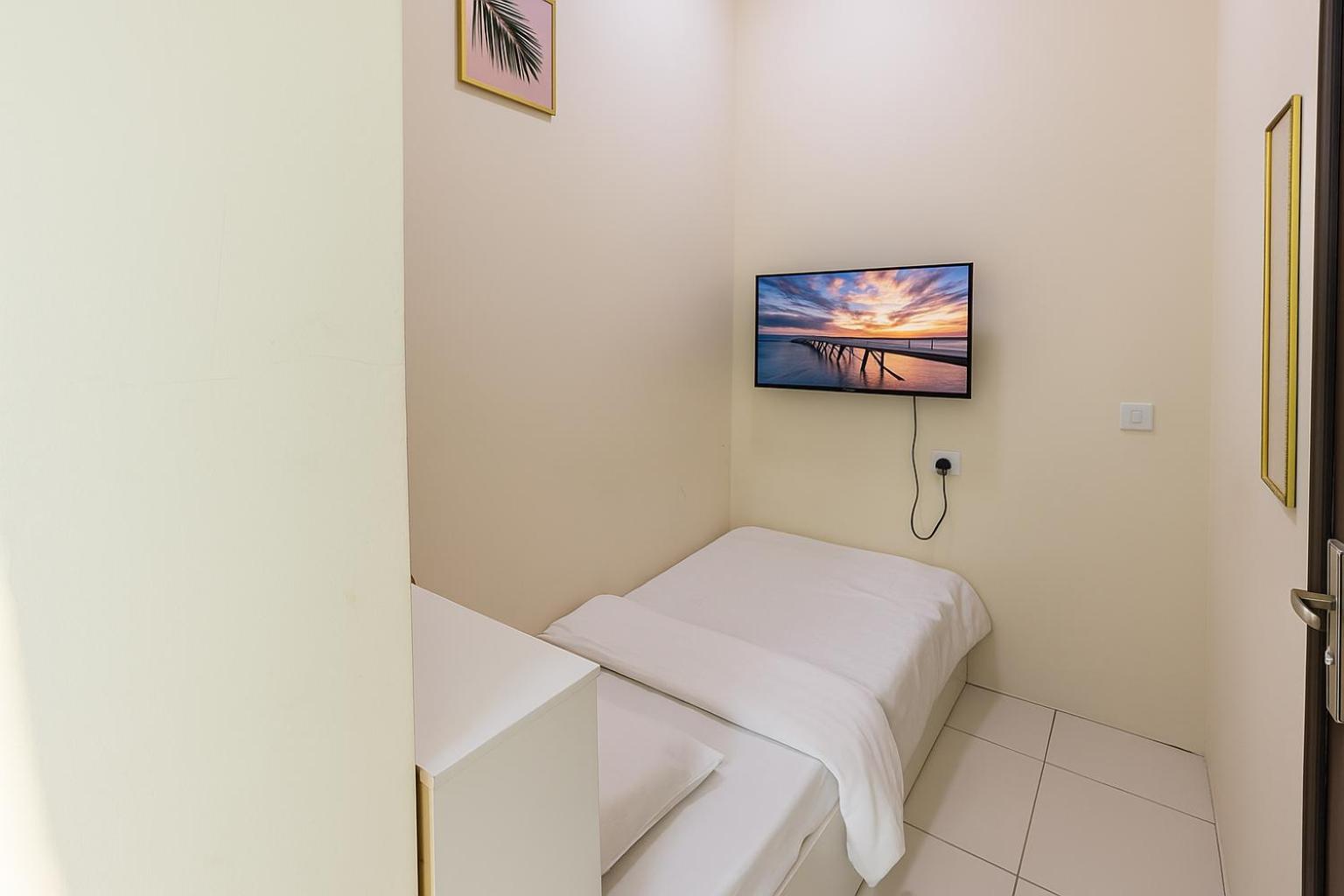 Nice Single Rooms For "Girls" Only In Dubai, Marina Eksteriør bilde
